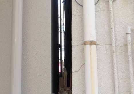 隣地からの離れ