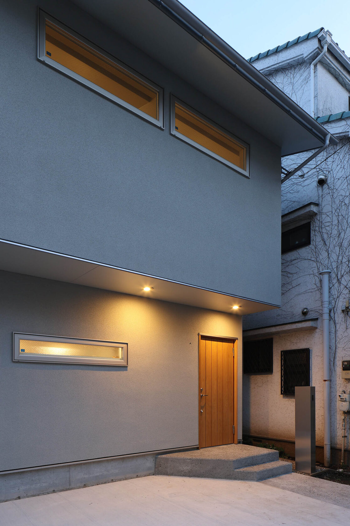 ミソサザイの家外観夕景