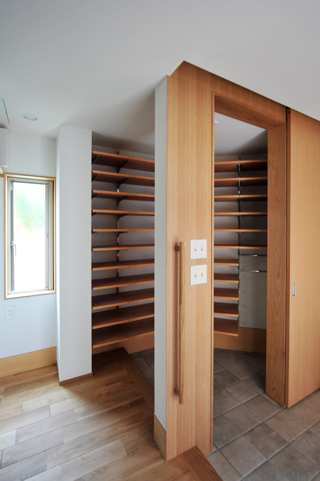 シューズクローク